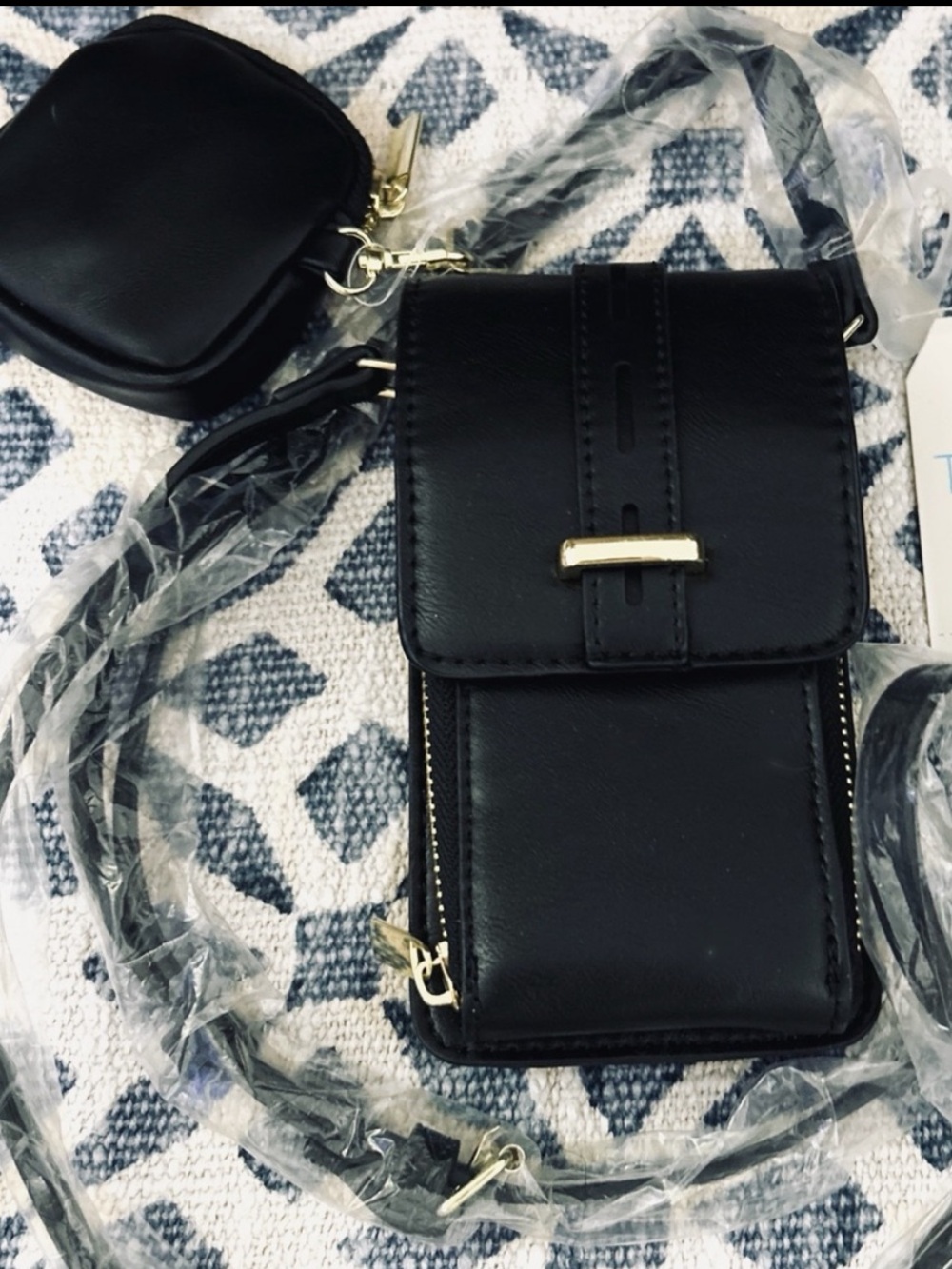 Time and Tru Black Crossbody Faux-Leather Phone Bag with Coin Pouch